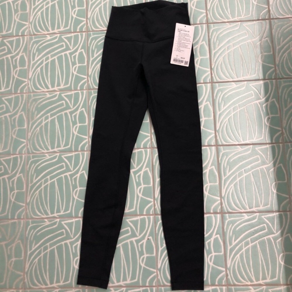 Lululemon size 4 NWT